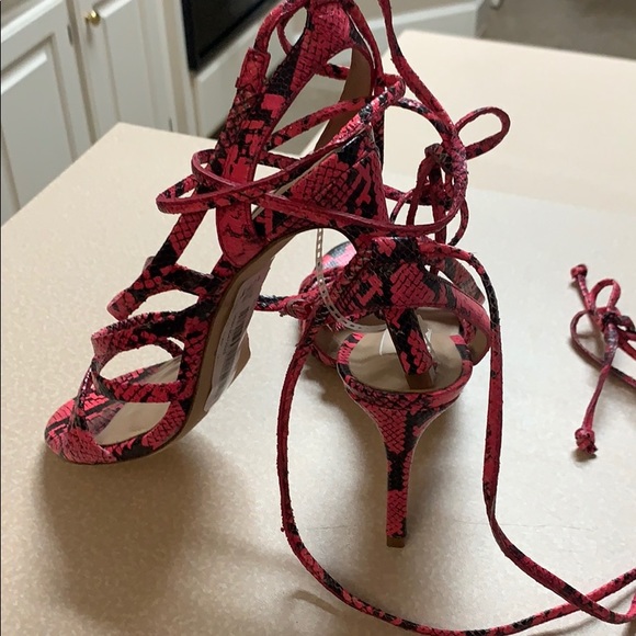 NWT Antonio Melani Valyn Snake Print Lace Up Heel - Picture 7 of 10